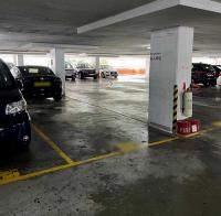  Aberdeen Carpark  Chi Fu Road  Chi Fu Fa Yuen Yar Chee Villas  parking space photo 香港車位.com ParkingHK.com